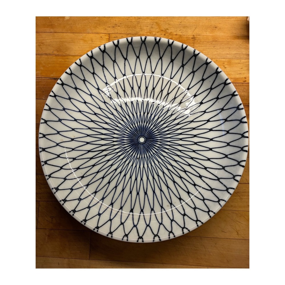 Vintage Japanese Blue White Porcelain Fishnet Tokusa Bowl Plate Signed 11.5 Inch